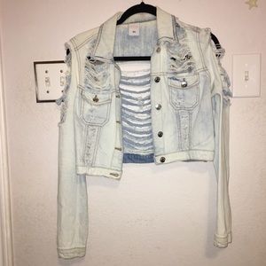 3/$15 distressed light wash cropped denim jacket